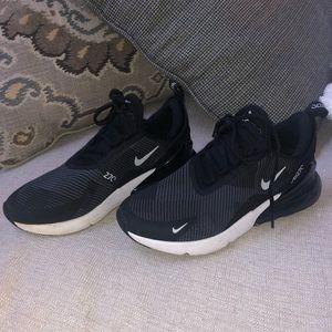 Nike Air Max 270